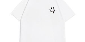 What are the recommendations for customized commemorative T-shirts for couples (to create romantic memories)