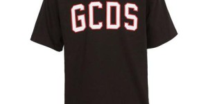 Which custom T-shirt style looks better (understand the trend ranking of T-shirt styles)