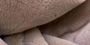 The difference between mink hair and mink velvet (which one is better for customized clothes, mink fur or mink velvet)