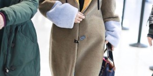 That sister looks very youthful and younger in the trendy red down jacket and sweatshirt (wearing grandma shoes is casual and confident)