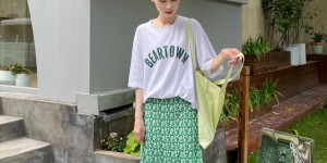The summer of wearing a T-shirt + skirt is here (refreshing, youthful, energetic and slim)