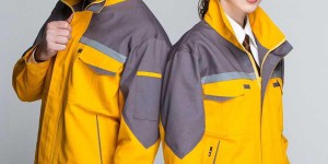 How much weight is used for customizing T-shirts (what does the weight of fabric for custom-made work clothes mean)