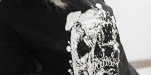 What is the price of custom processing of T-shirts (the quality difference between different prices of customized commemorative shirts in Shanghai)