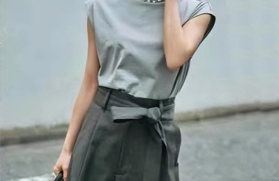 T-shirts are becoming more and more popular. Sorry, you don’t know how to wear them (Type 3 styles are cool and beautiful)