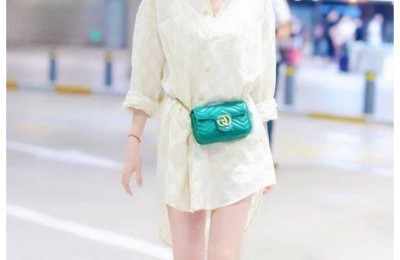 Mao Xiaotong posted photos of the Beginning of Summer picnic (wearing a waist-revealing T-shirt to show off her figure, her smile was bright and super healing)