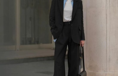 Simple but not simple outfit (that’s really classy)