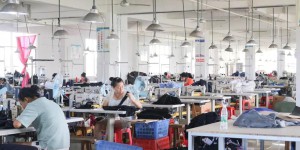 Imported spunbond filament non-woven fabrics are popular