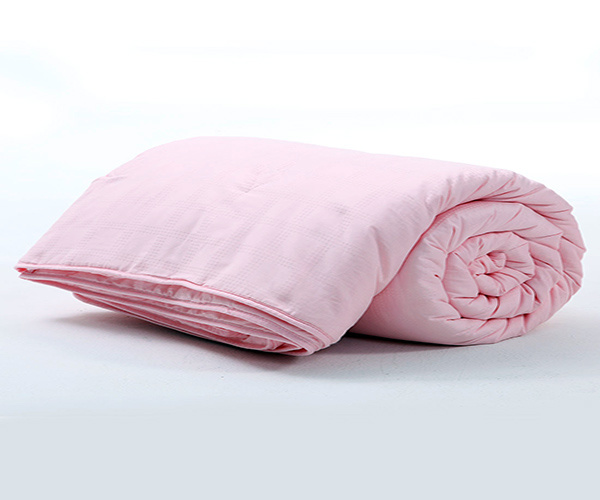 Silk quilt maintenance precautions Precautions for maintaining silk quilts