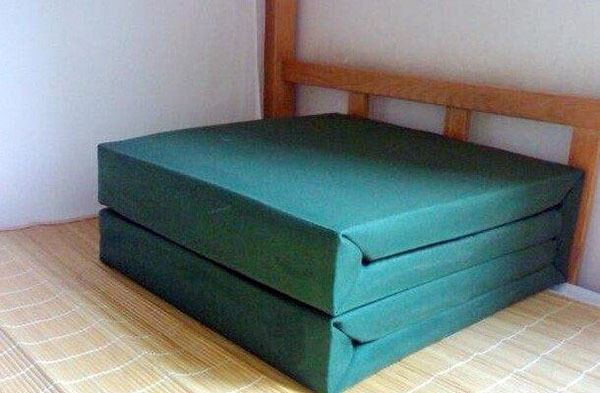 Knowledge in folding quilts