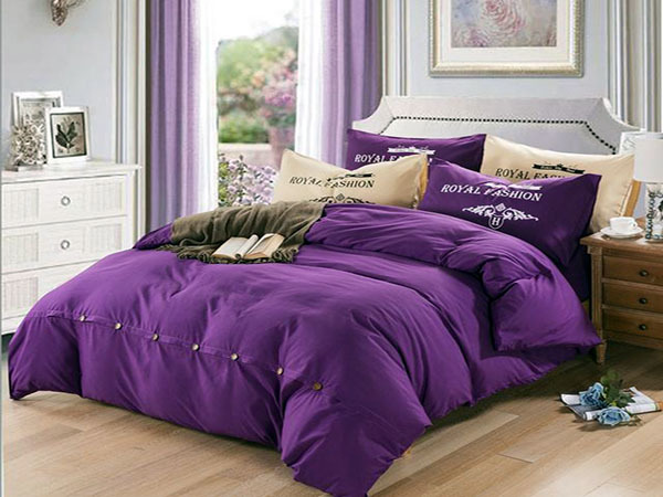 Four-piece bedding set
