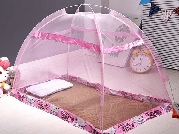What does a crib mosquito net look like?